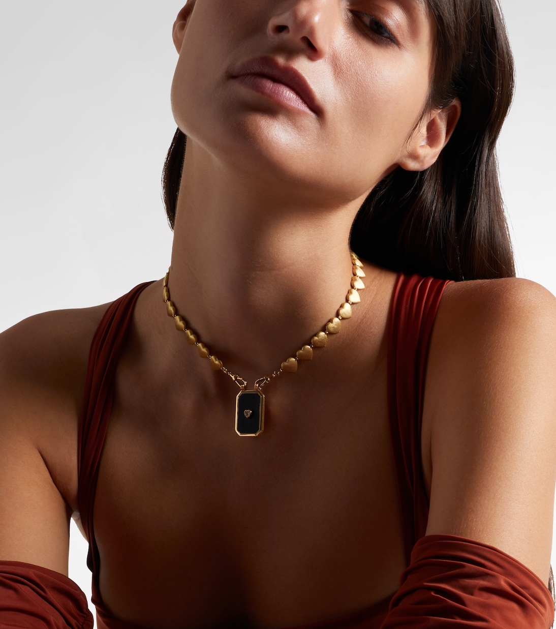 Halskette Heart Scapular aus 18kt Gelbgold mit Ebenholz und Diamanten | Marie Lichtenberg