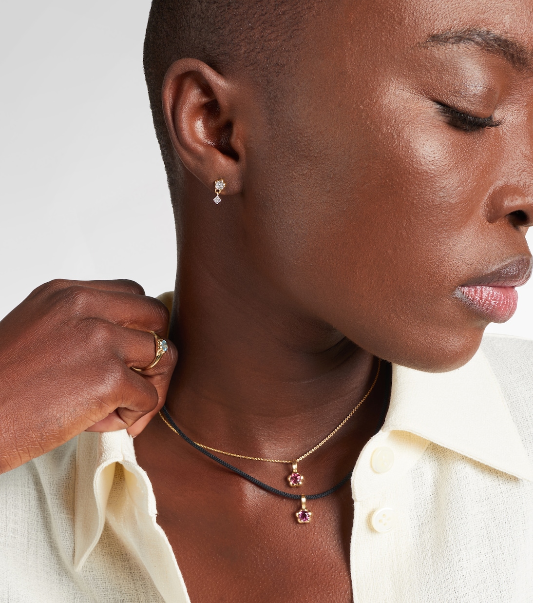 Ohrringe Richie aus 10kt Gelbgold (417/1000) mit Diamanten | Stone and Strand