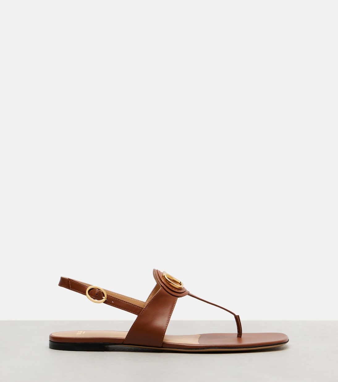 VLogo Signature leather thong sandals | Valentino Garavani