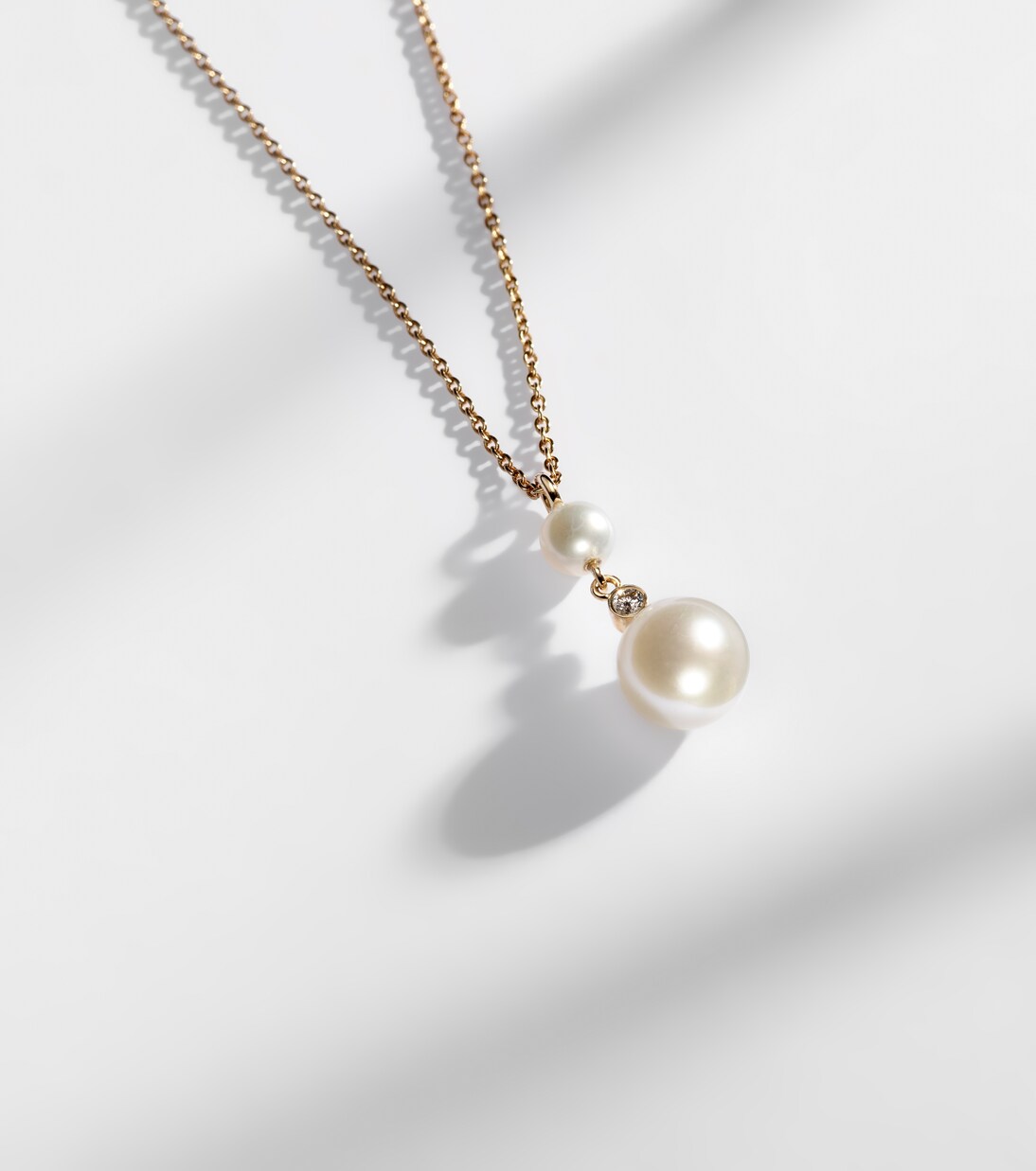 Rêve Simple 14kt gold necklace with diamonds and pearls | Sophie Bille Brahe