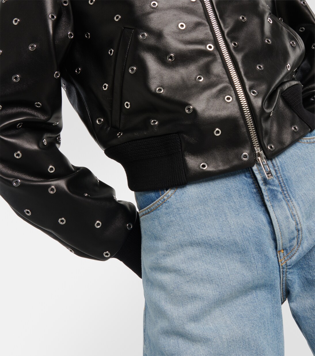 Bomber de piel con tachuelas | Alaïa