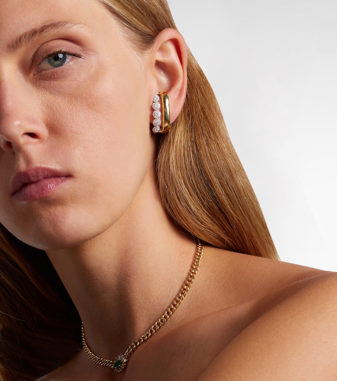 Golden Strada 18kt gold clip-on earrings with diamonds | Yeprem