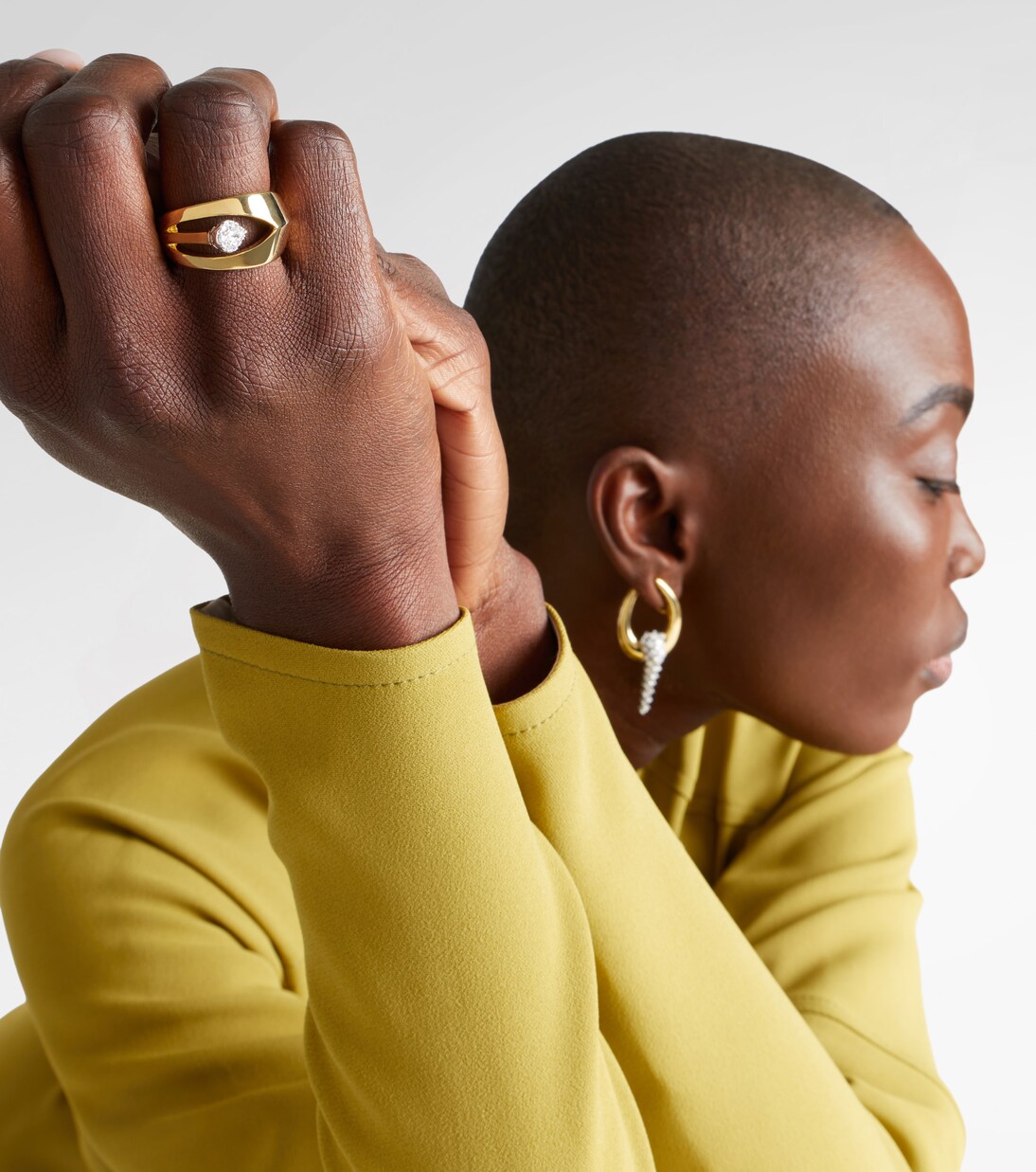 18kt gold ring with diamonds | Yeprem