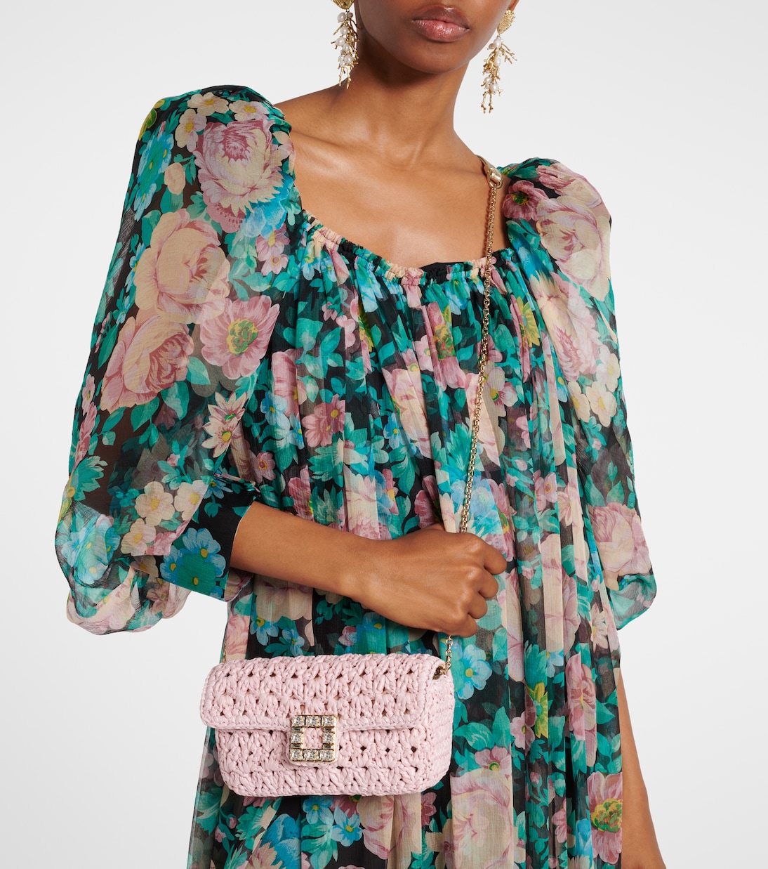 Verzierte Clutch Jeu de Fille aus Raffiabast | Roger Vivier