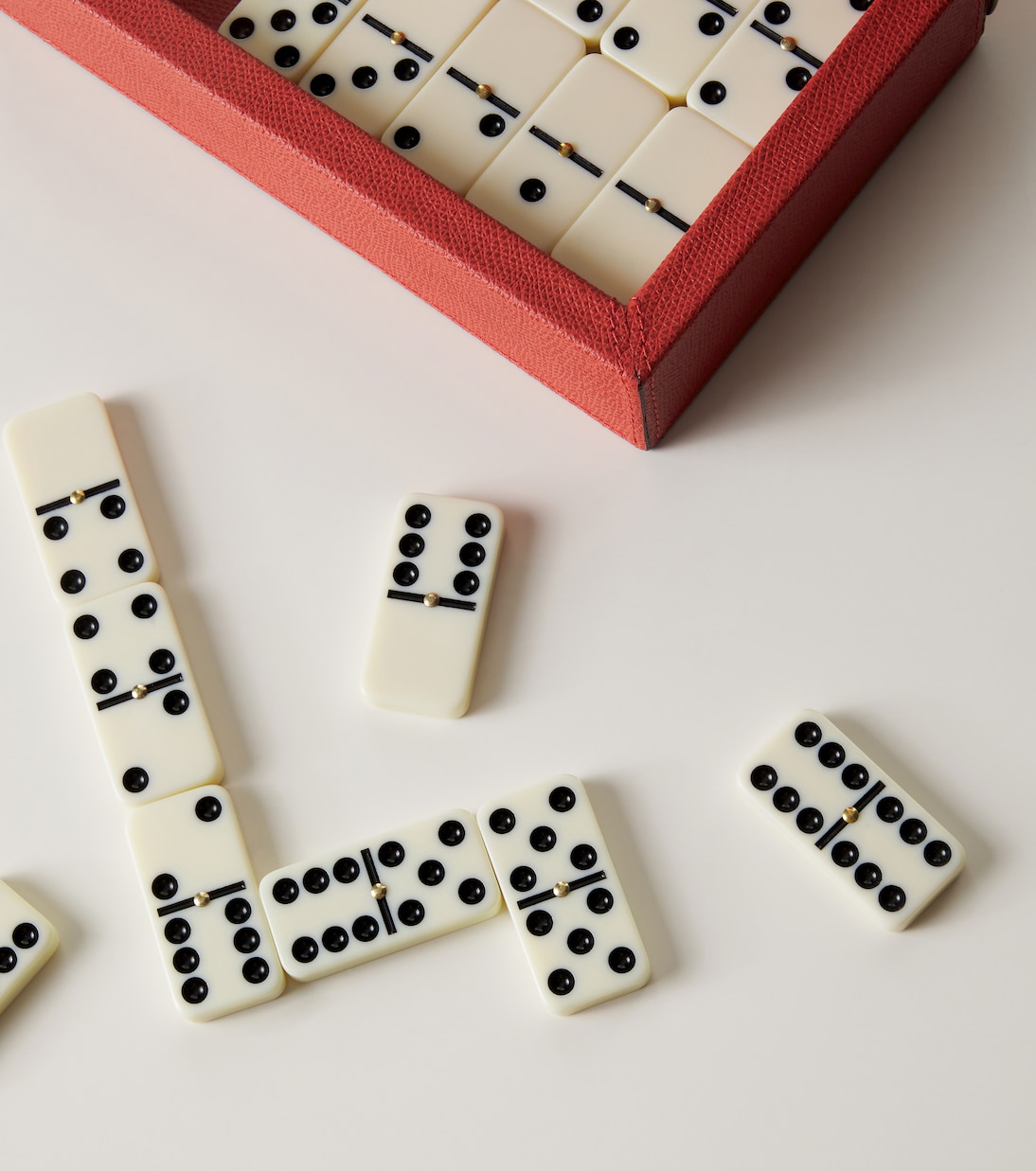 Parma leather and walnut domino set | Giobagnara