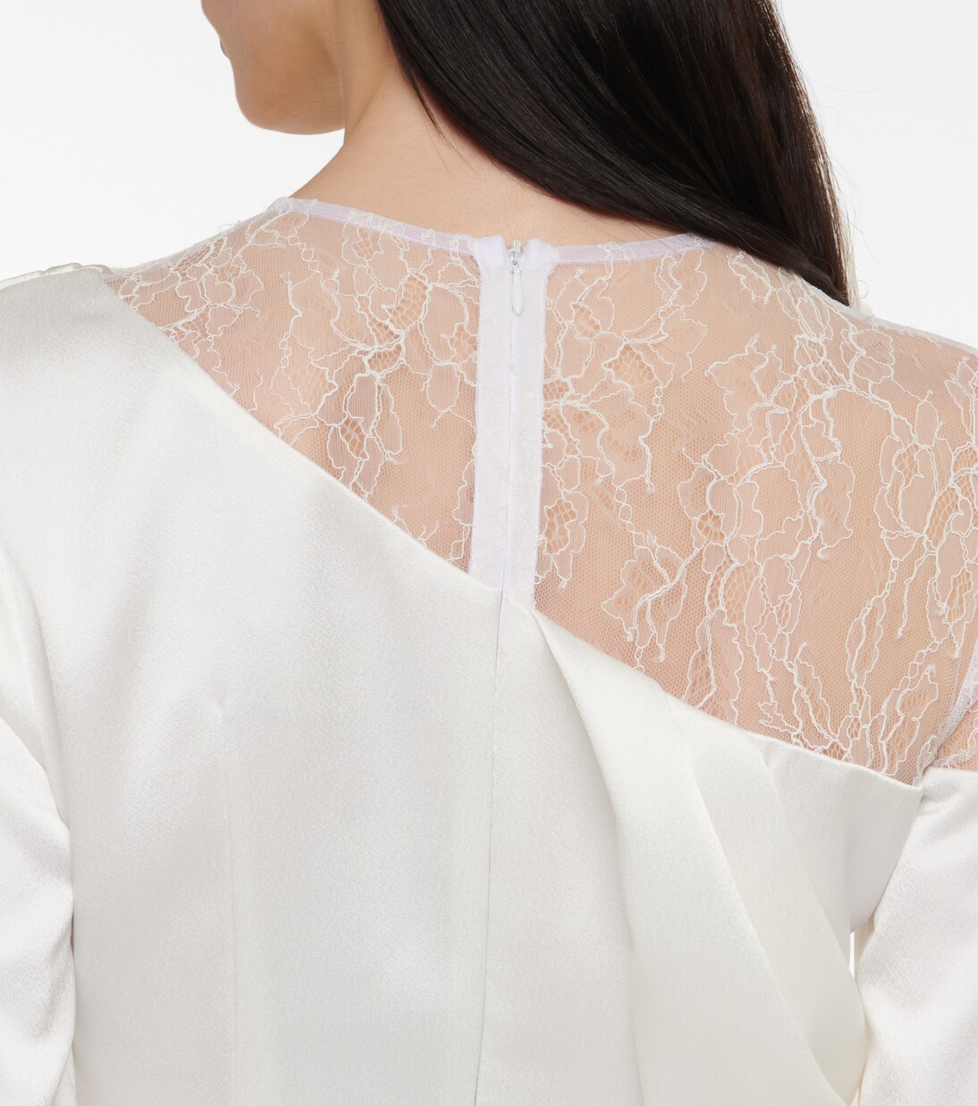 Robe de mariée en dentelle et satin | Rasario