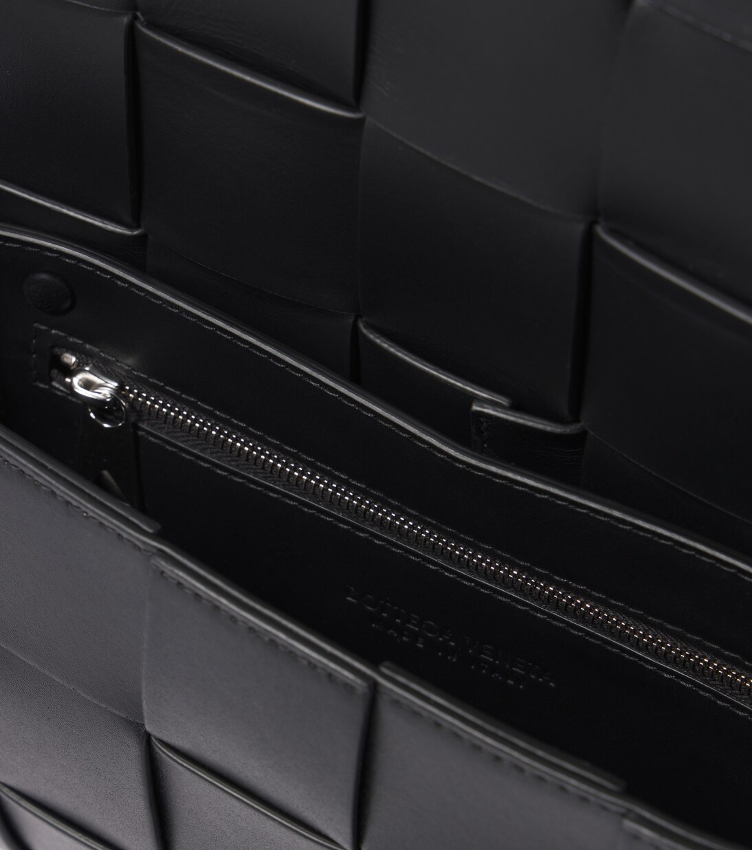 Cassette Intreccio leather crossbody bag | Bottega Veneta