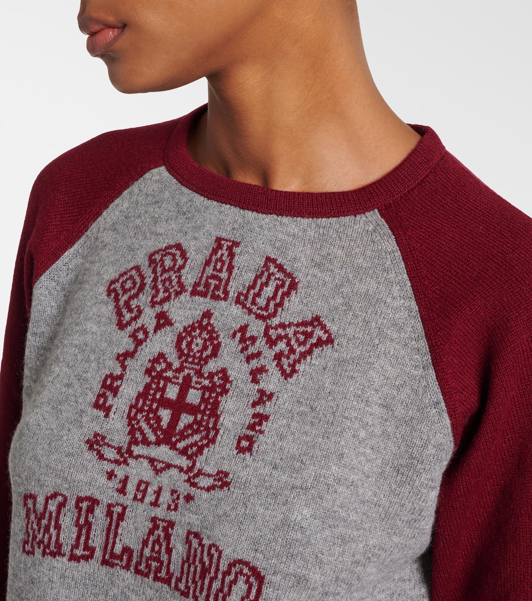 Pullover in cashmere con logo | Prada