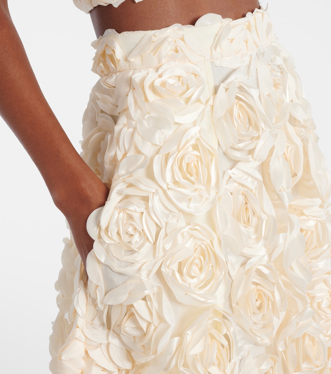 Falda midi con aplique floral | Rotate