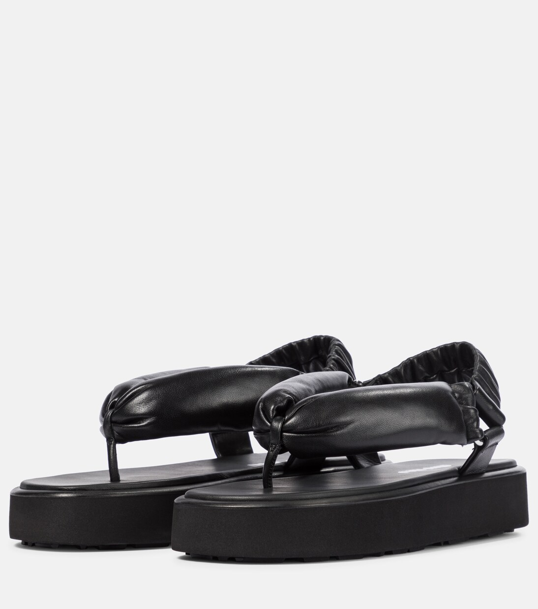 صندل بصباع من الجلد | Miu Miu