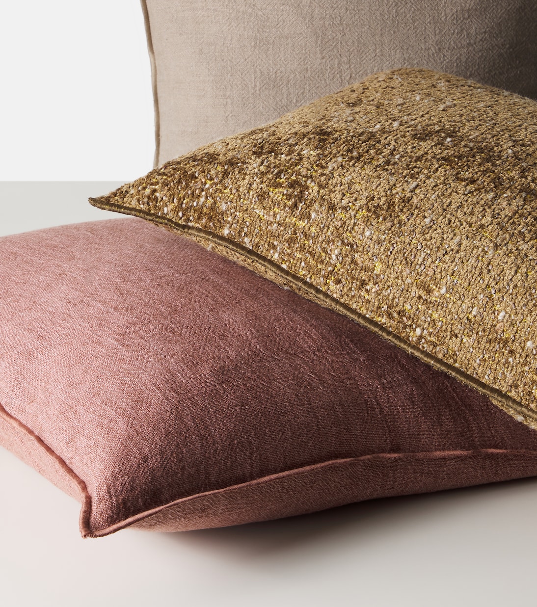 Chenille cushion | Maison de Vacances