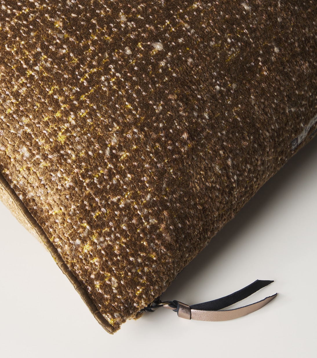 Chenille cushion | Maison de Vacances
