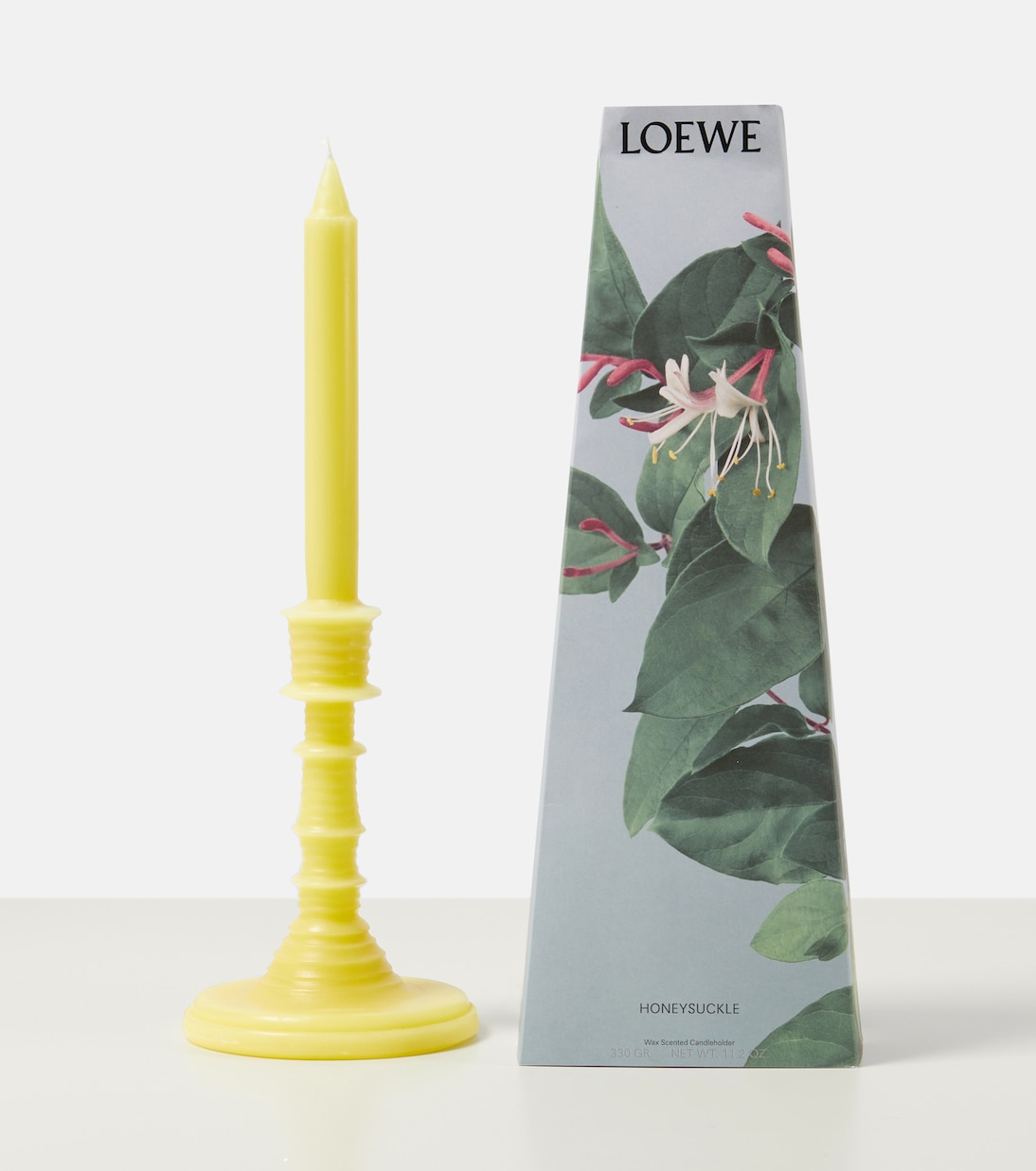 Honeysuckle scented candle | Loewe Home Scents