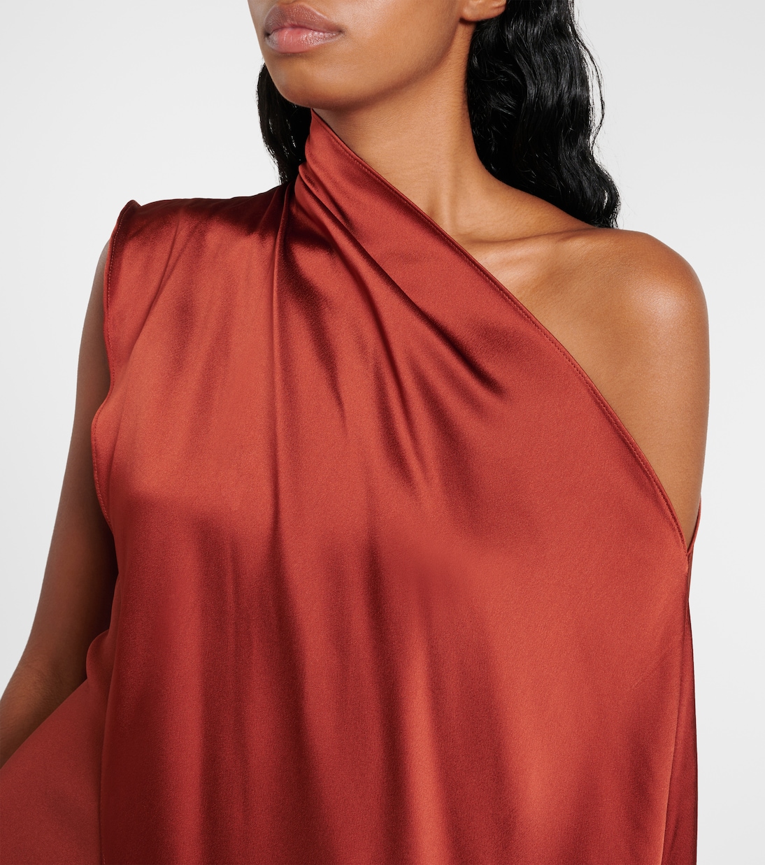 Berenson fringed one-shoulder gown | Taller Marmo