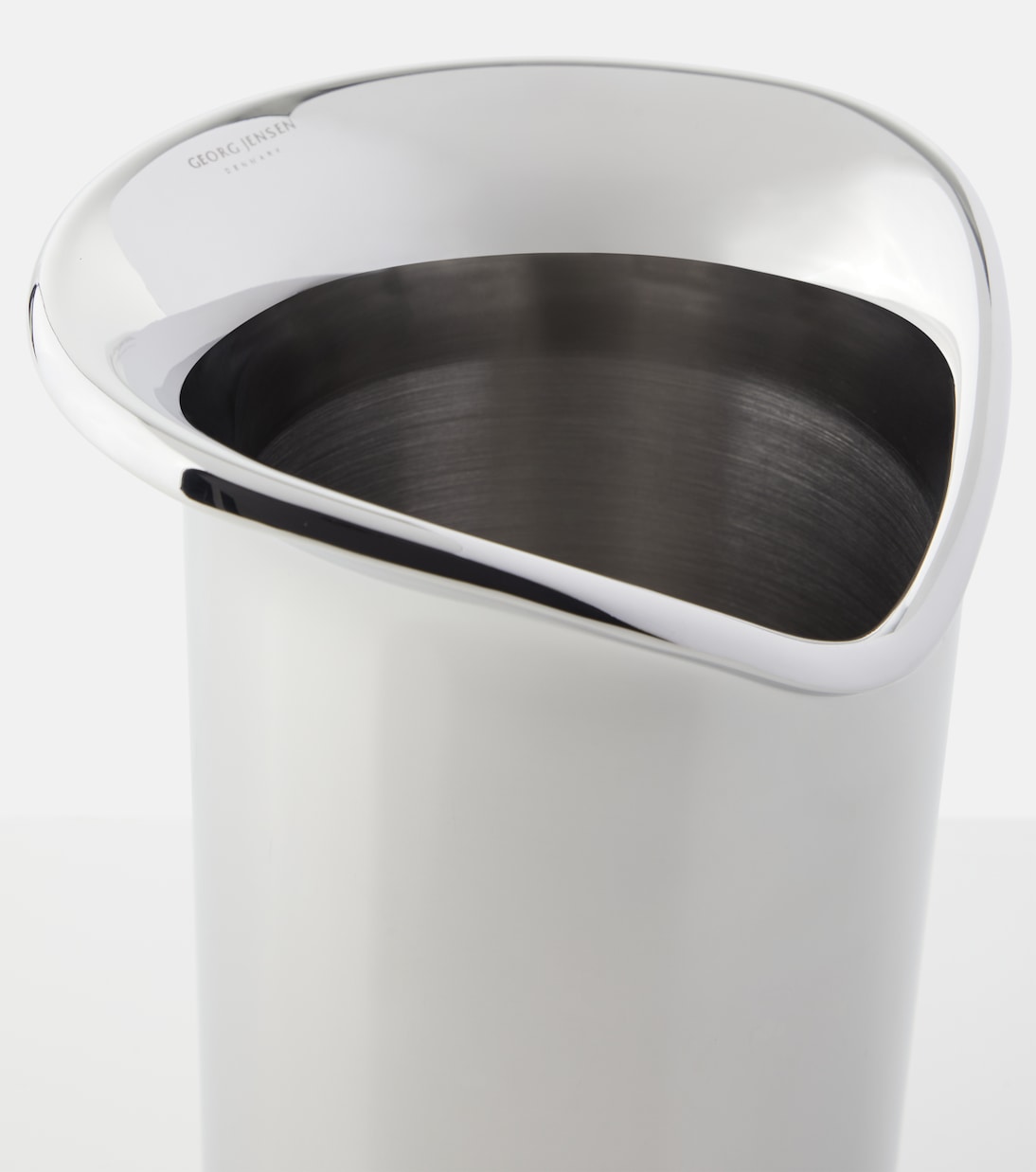 Wine & Bar stainless steel wine cooler by Thomas Sandell | Georg Jensen