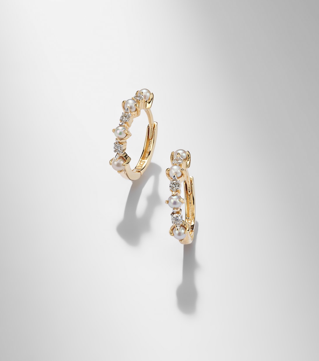 Boucles d’oreilles en or 14 ct (585/1000) avec diamants et perles | Mateo