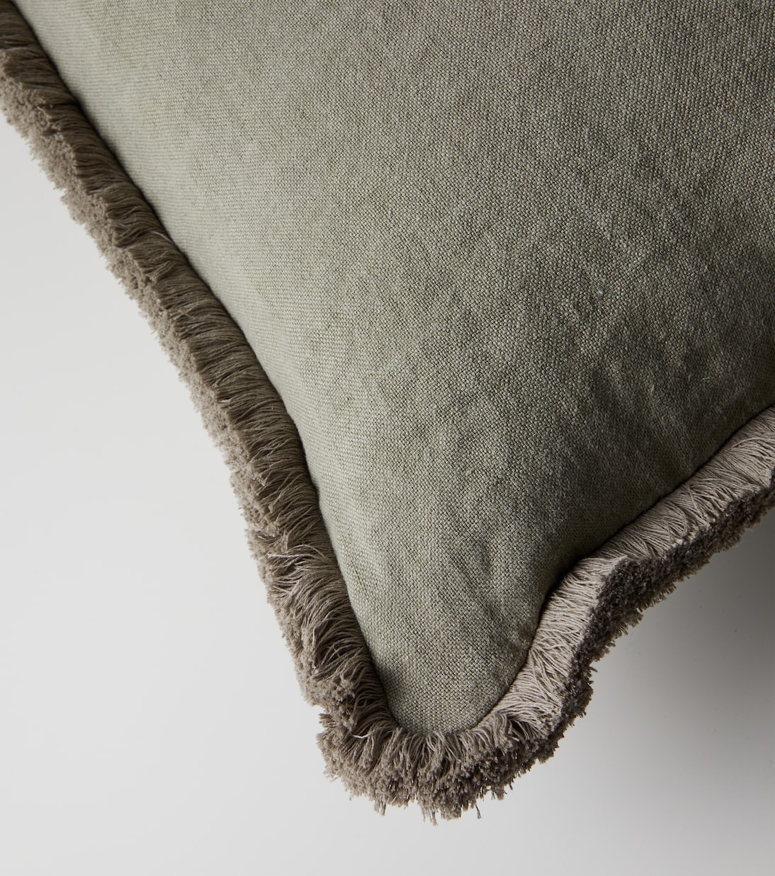 Fringed linen cushion | Once Milano