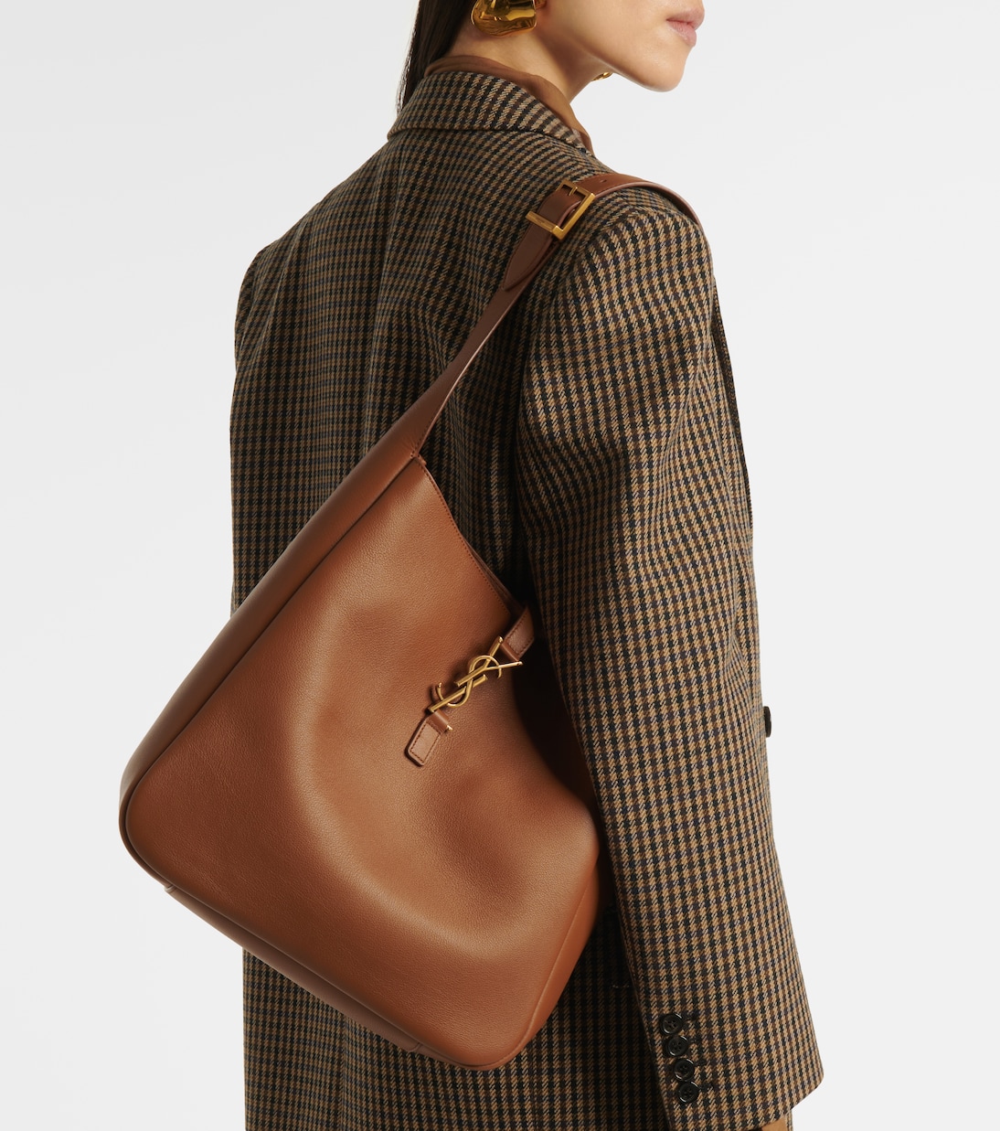 Le 5 à 7 Supple Large leather shoulder bag | Saint Laurent