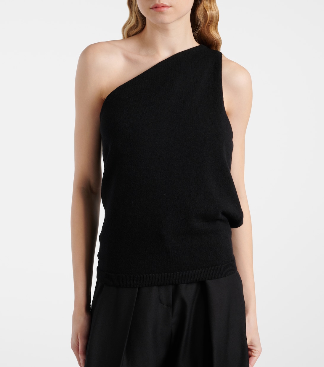 One-Shoulder-Top aus einem Wollgemisch | Róhe