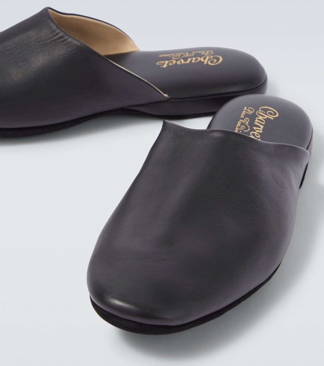 Leather slippers | Charvet