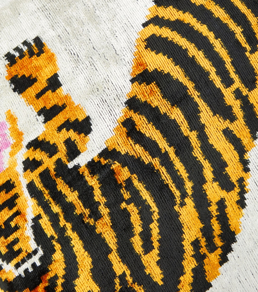 Silk and cotton velvet cushion | Les-Ottomans