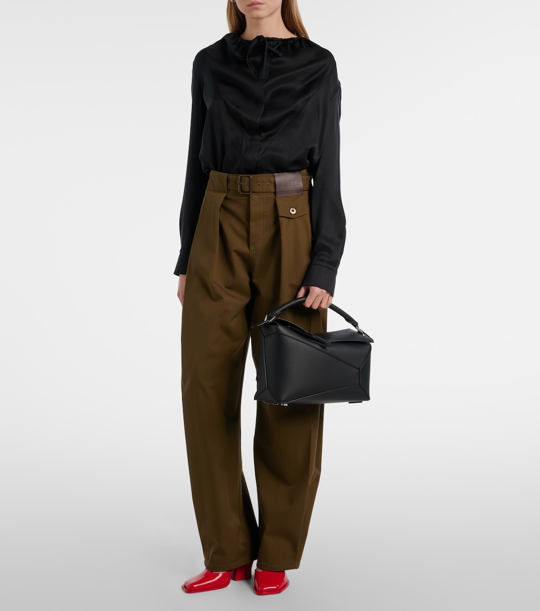 Tote Bag Puzzle Edge Medium aus Leder | Loewe