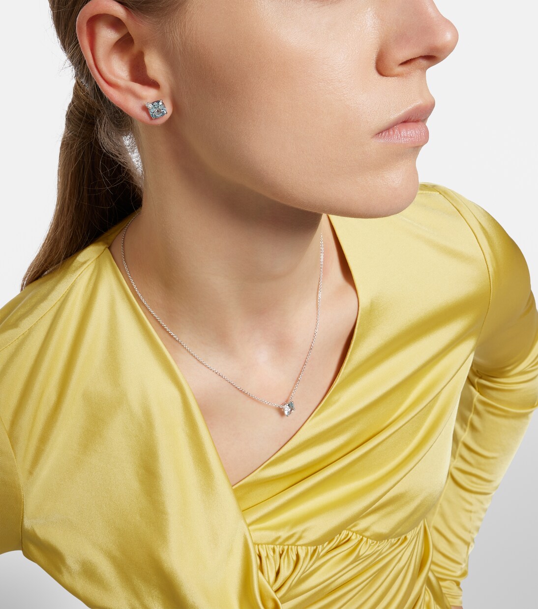 Halskette Peekaboo aus 18kt Weißgold (750/1000) mit Diamanten und Aquamarin | Bucherer Fine Jewellery