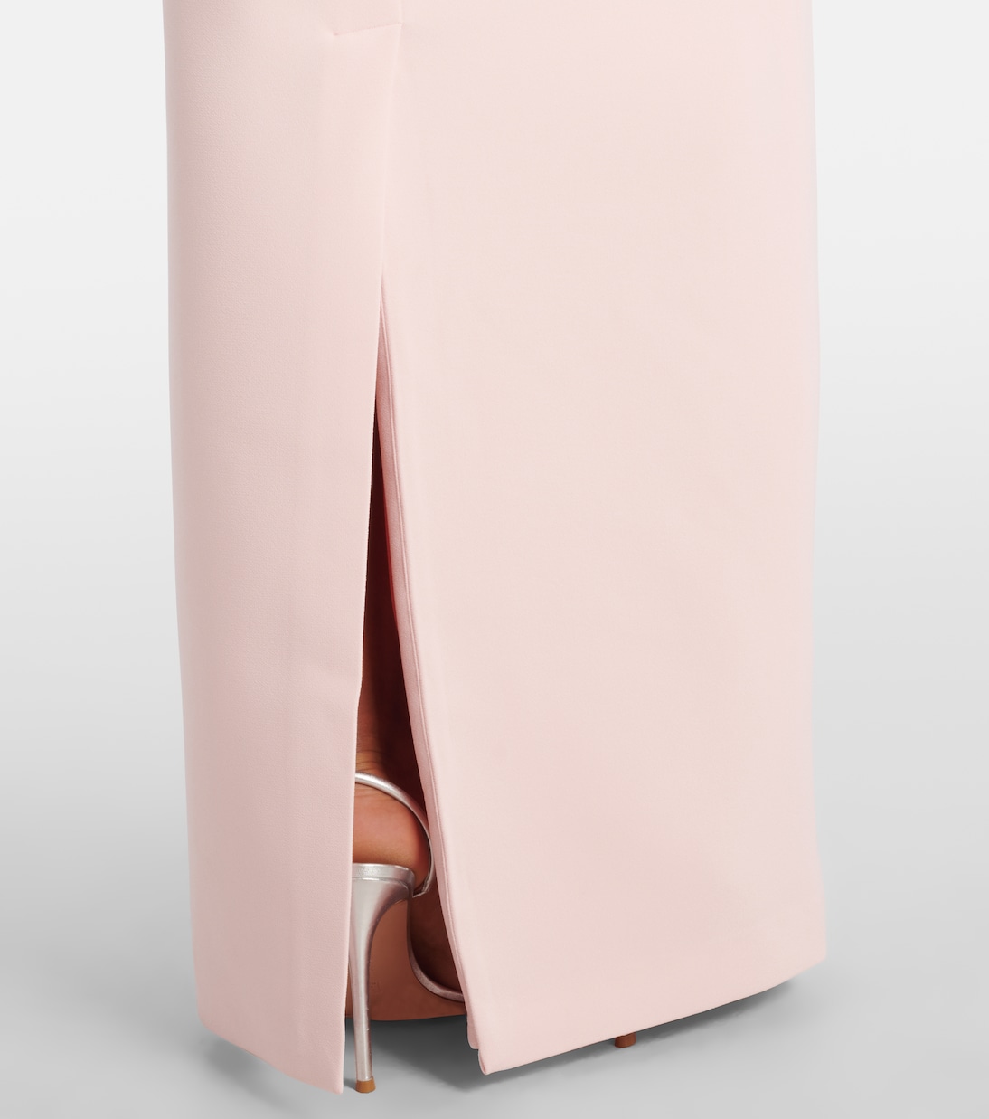 One-shoulder crêpe gown | Safiyaa