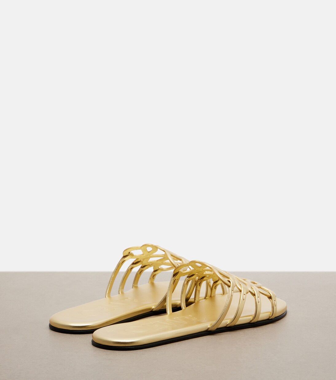 Paula's Ibiza Petal Anagram leather slides | Loewe