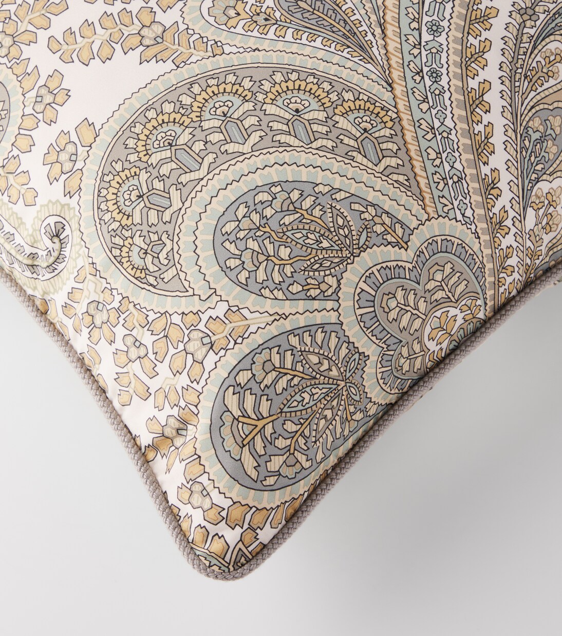 Giano paisley cotton cushion | Etro