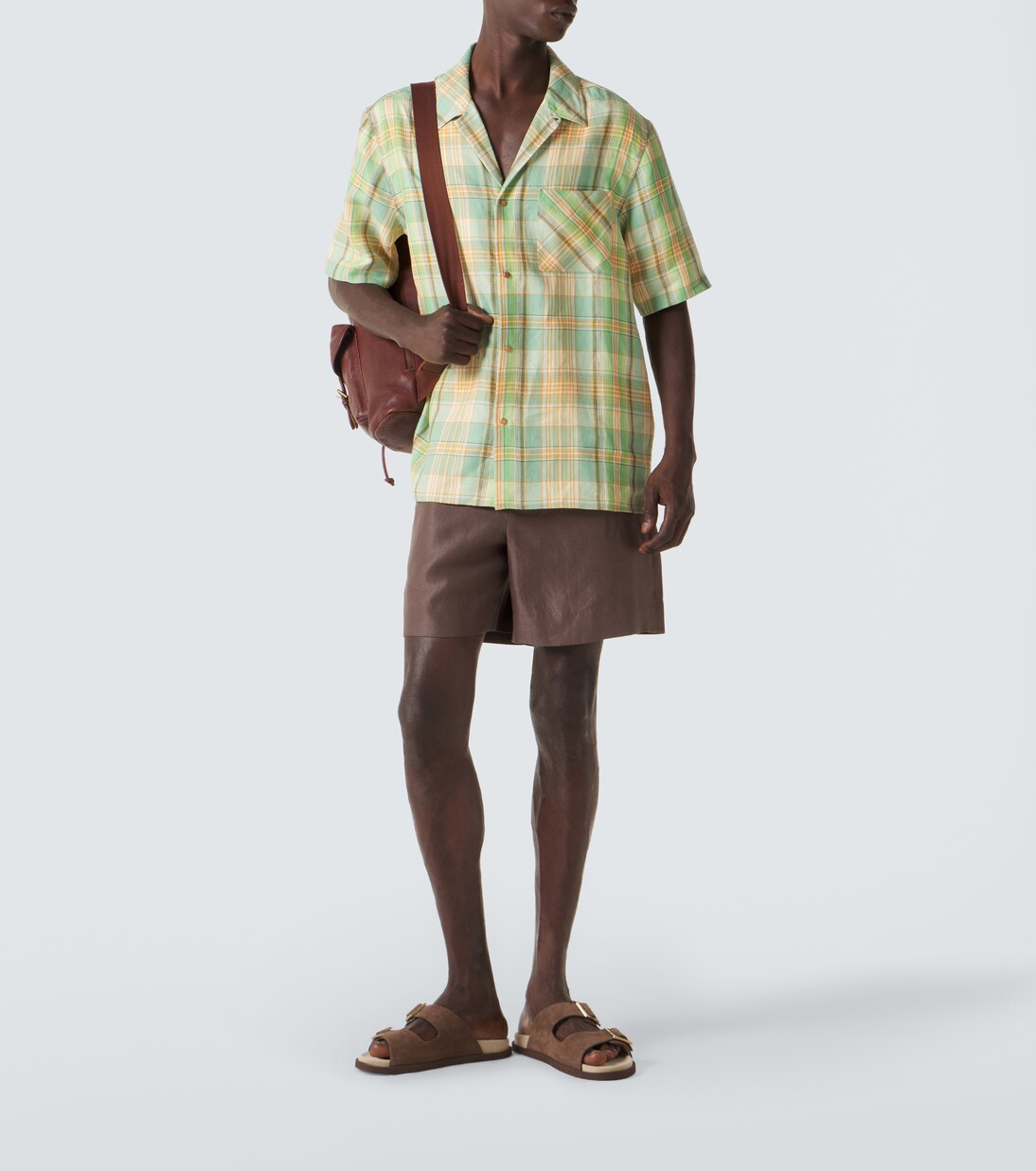 Linen shorts with sunstone | God's True Cashmere