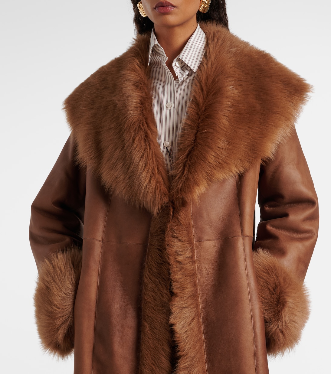 Mantel Marlene aus Leder mit Shearling | Nour Hammour