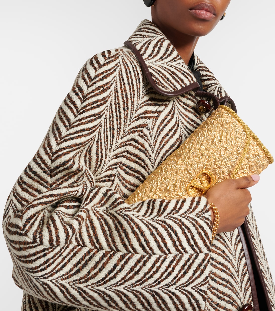 DeVain Small cloqué jacquard shoulder bag | Valentino Garavani