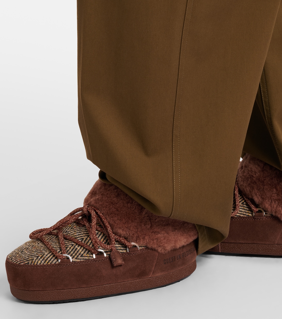 x Guest in Residence EVX Chalet mules | Moon Boot