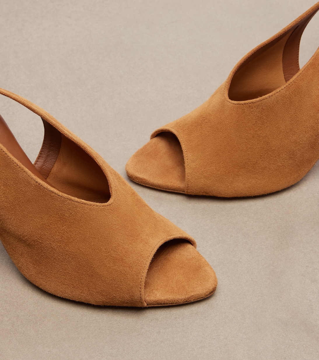 Slingback-Pumps Lais aus Veloursleder | Aquazzura