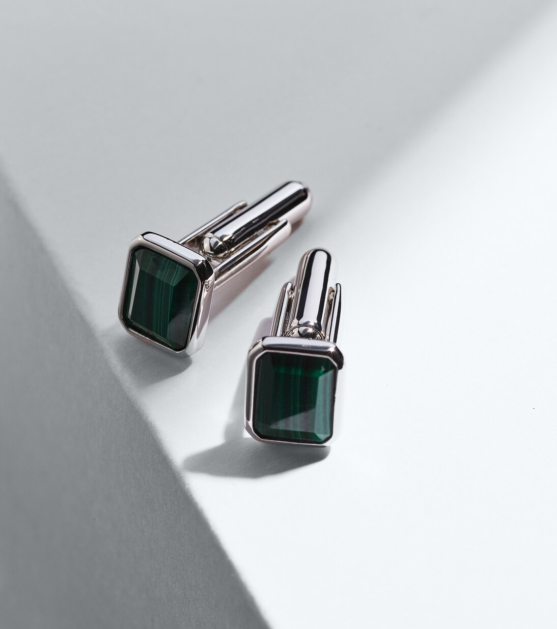 Sterling silver cufflinks with malachites | Mateo