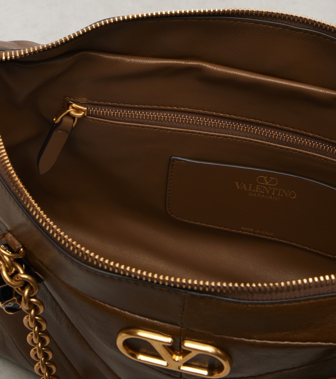 Panthea Medium leather tote bag | Valentino Garavani