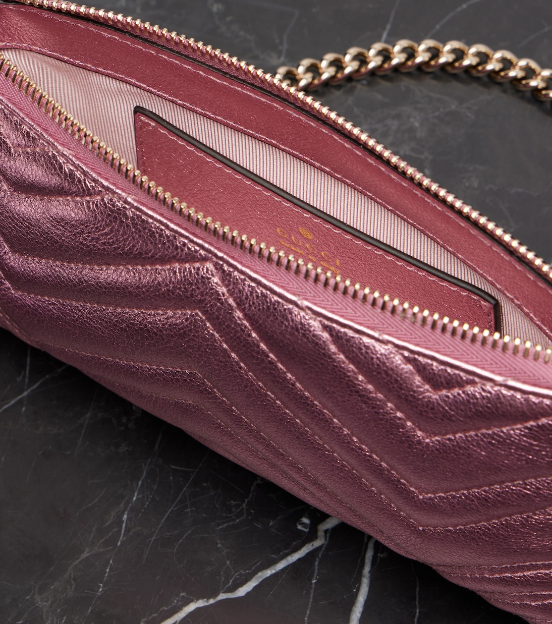 GG Marmont Mini leather shoulder bag | Gucci