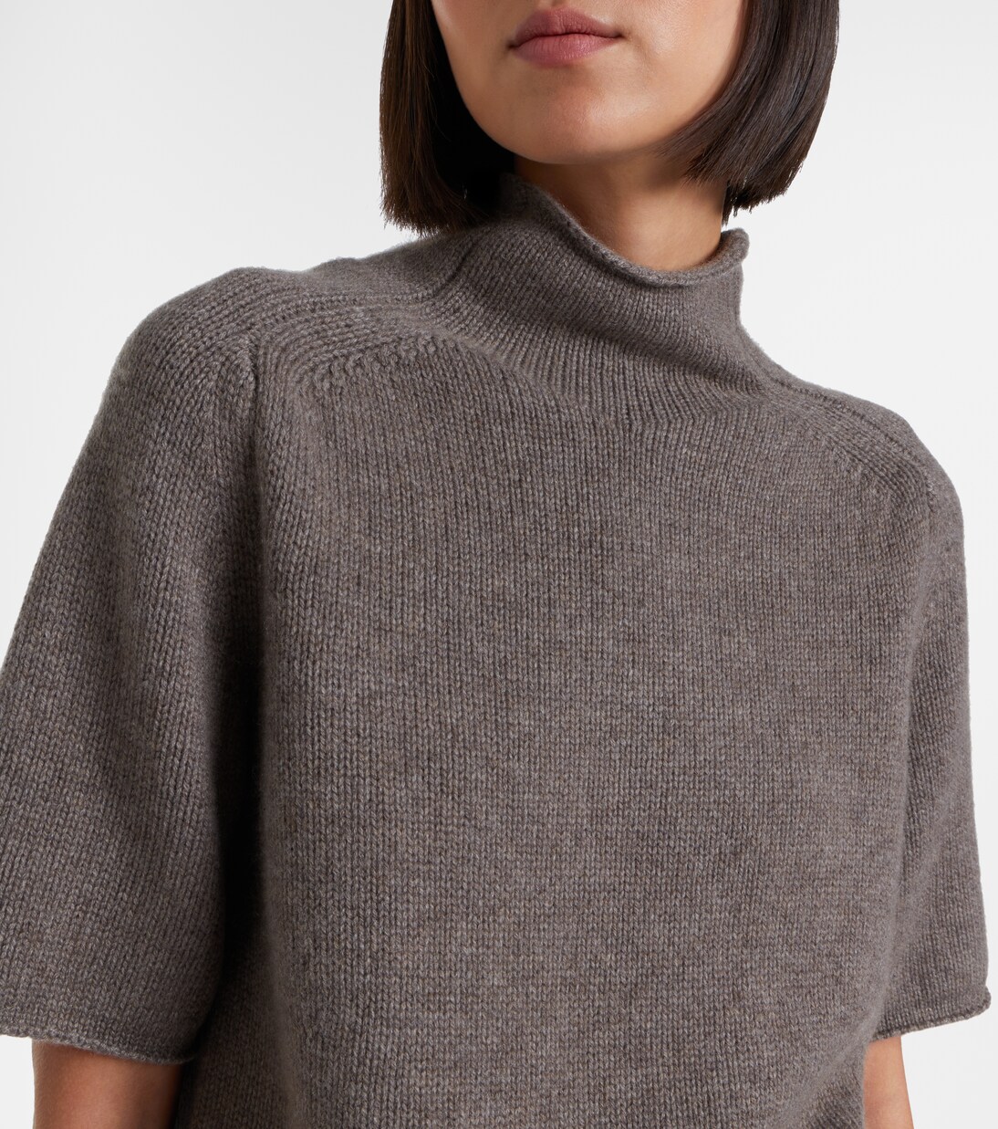 Fride cashmere turtleneck sweater | Lisa Yang