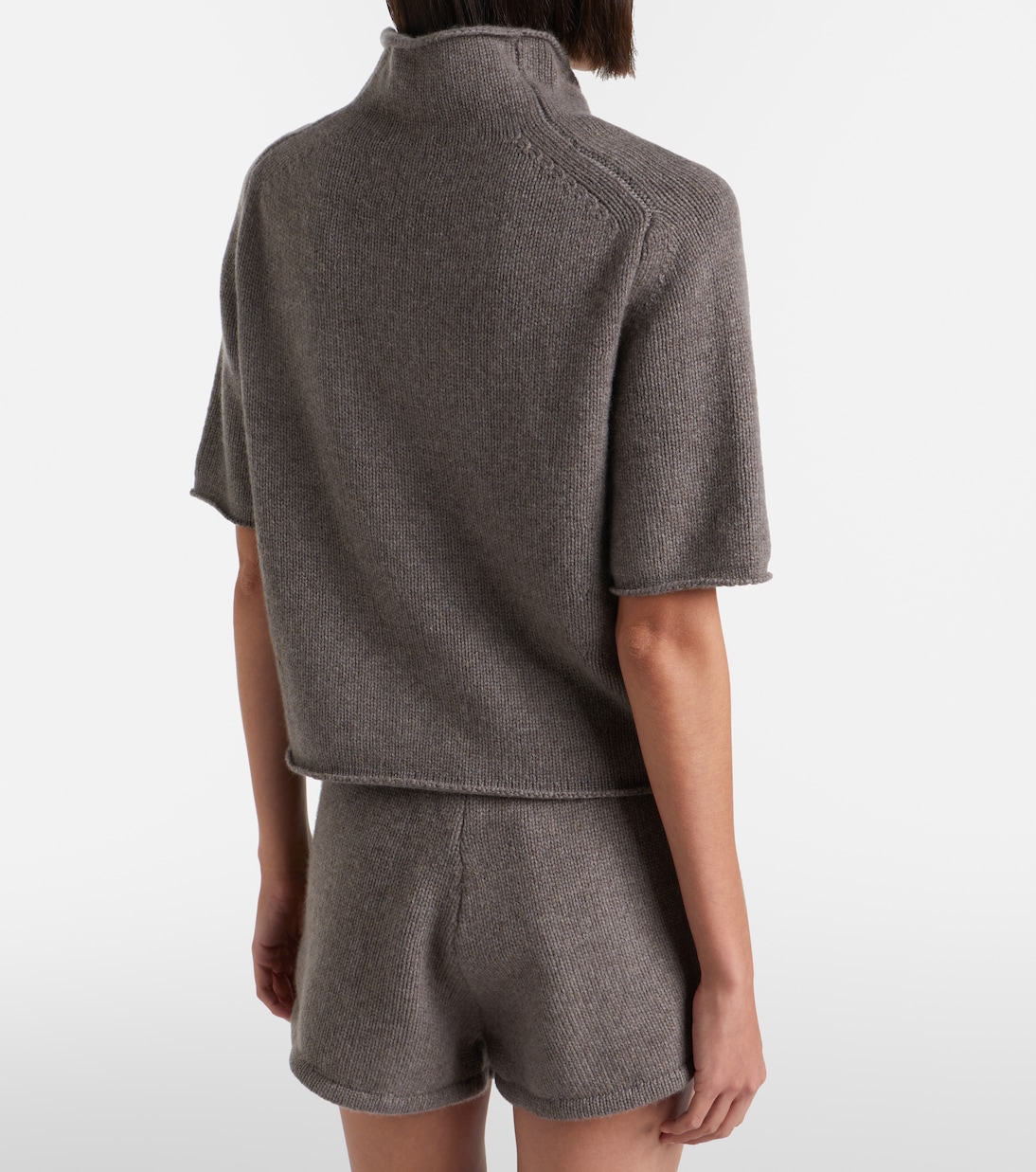 Fride cashmere turtleneck sweater | Lisa Yang