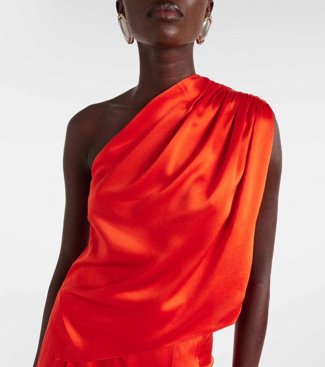 One-Shoulder-Top aus Seidensatin | The Sei