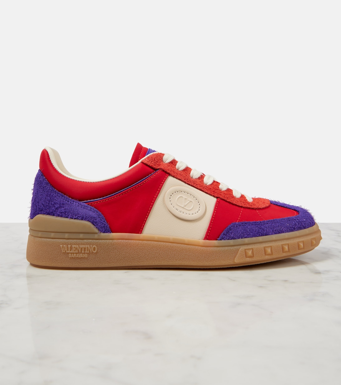 Baskets Upvillage VLogo en daim | Valentino Garavani