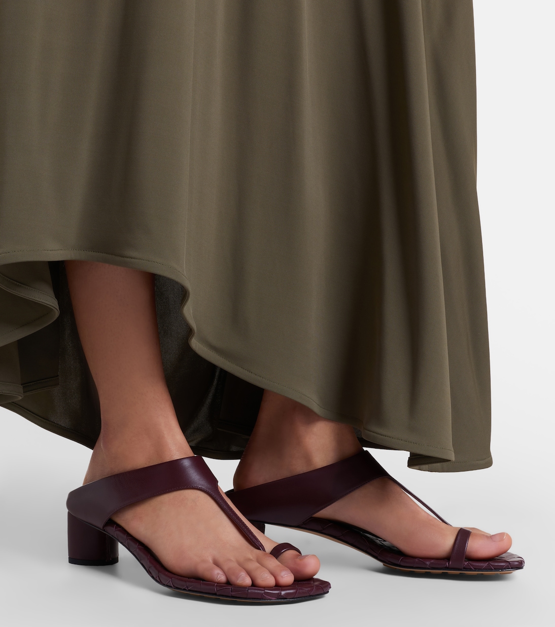 Livia Intrecciato leather thong sandals | Bottega Veneta