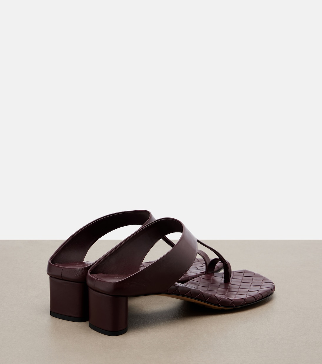 Livia Intrecciato leather thong sandals | Bottega Veneta
