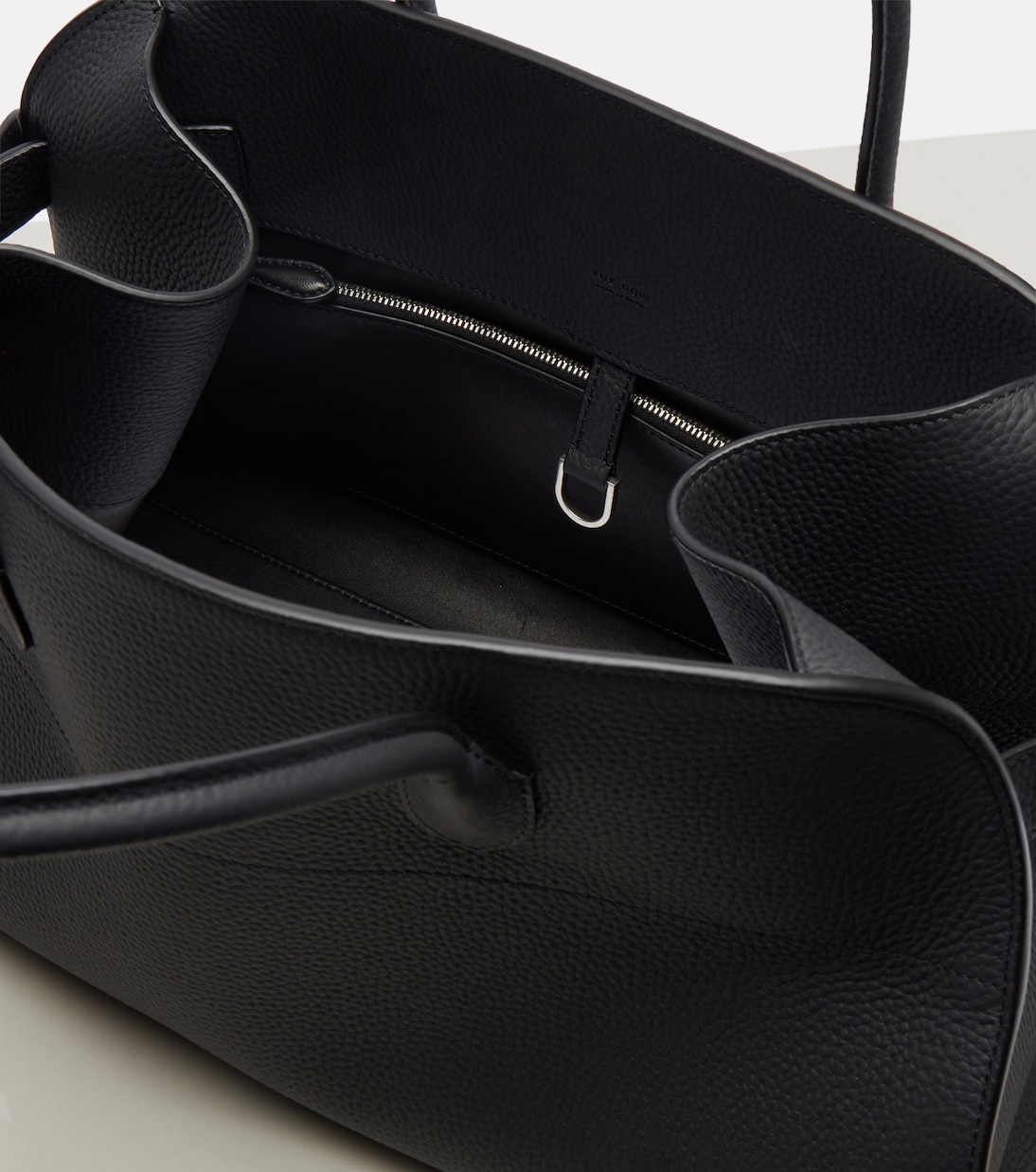 Cabas Margaux East-West en cuir | The Row