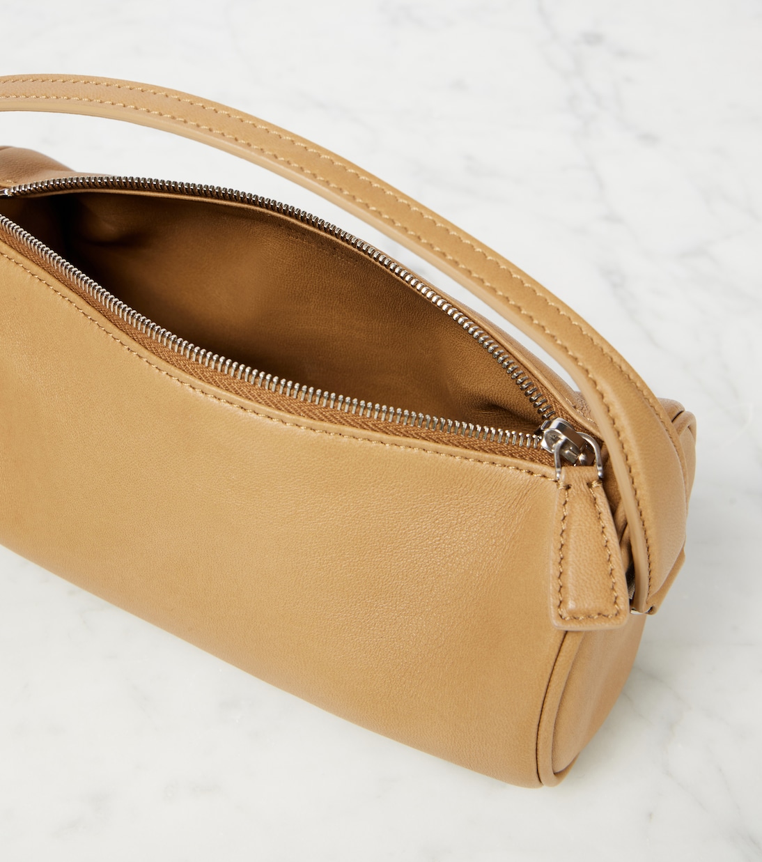 Tote Bag Round '90s aus Leder | The Row