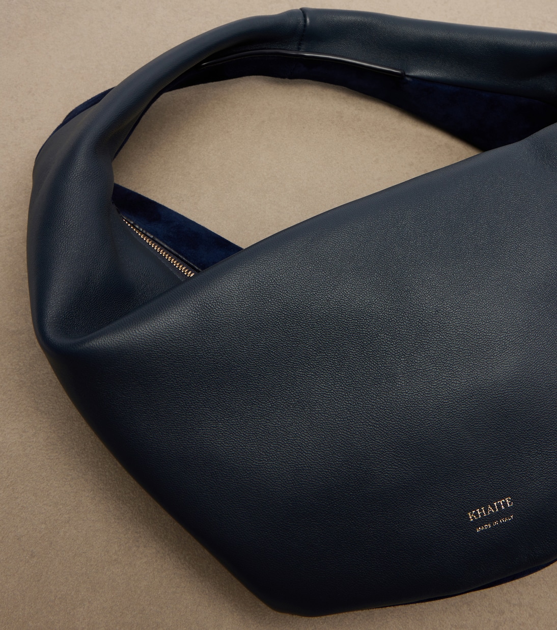 Tote Bag Olivia Medium aus Leder und Veloursleder | Khaite