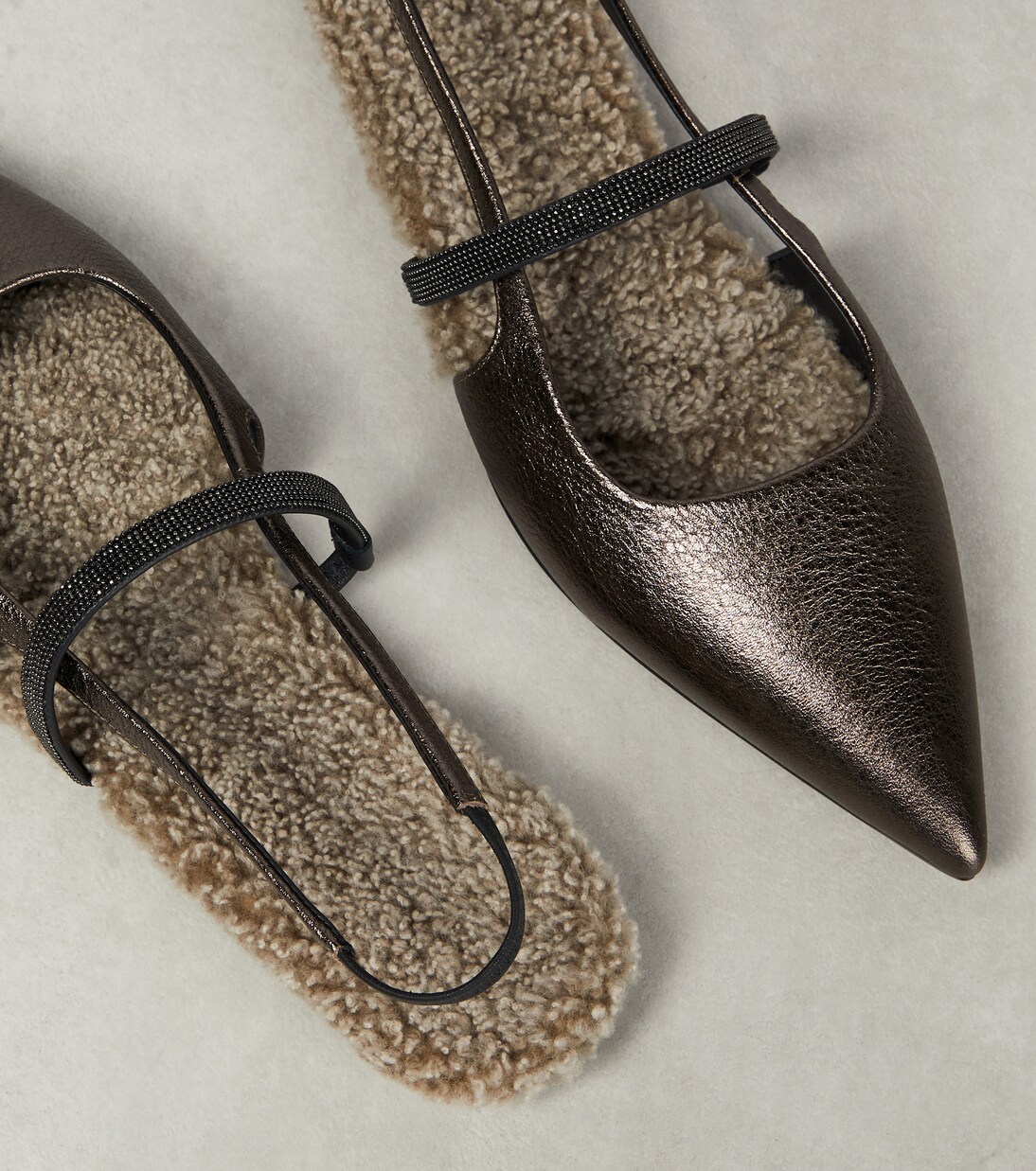 缀饰皮革露跟平底鞋 | Brunello Cucinelli