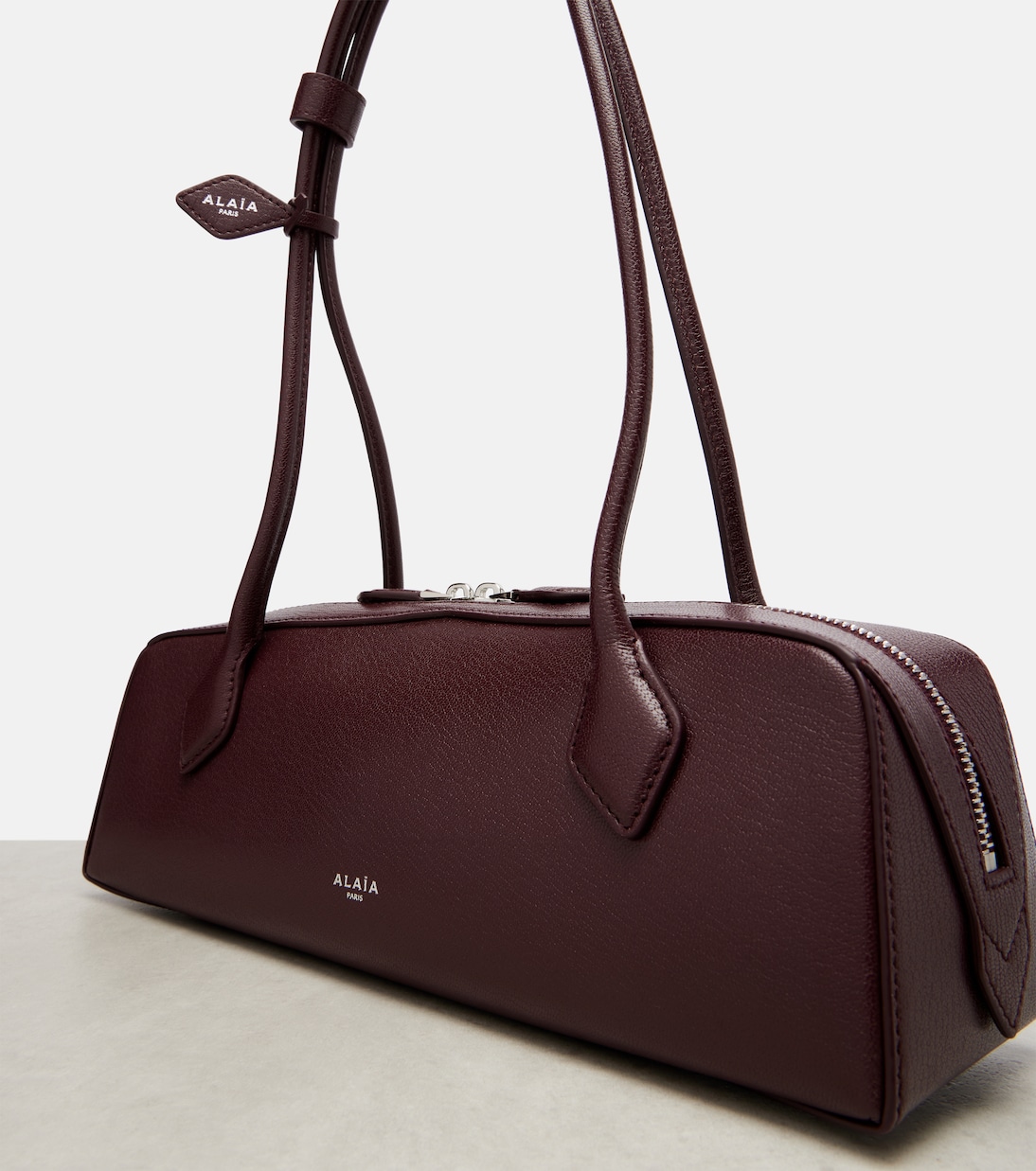 Le Teckel Medium leather shoulder bag | Alaïa