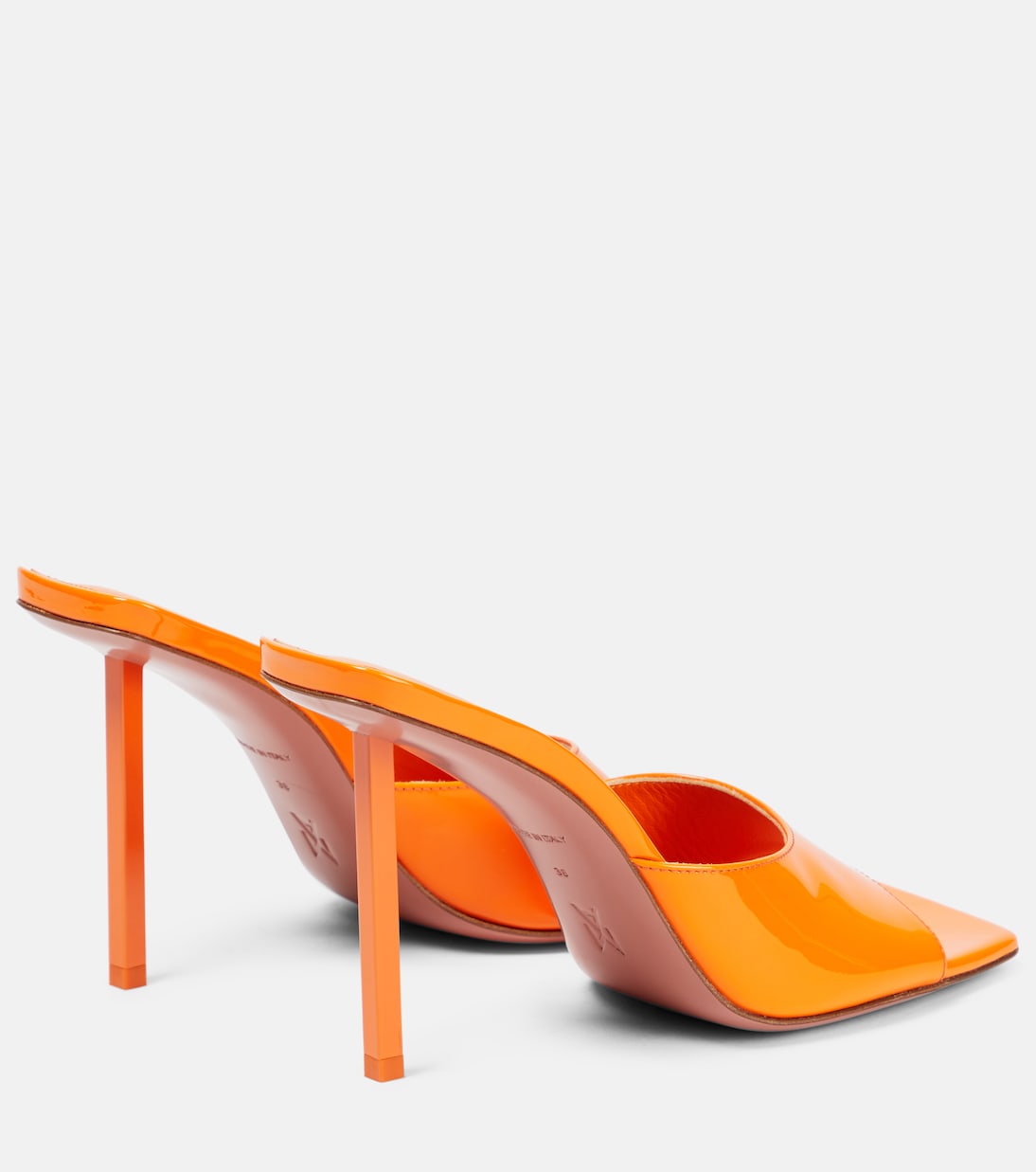 Pantoletten Laura aus Lackleder | Amina Muaddi